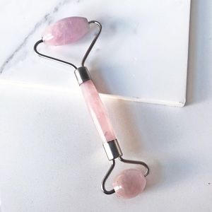 Zoe Ayla Rose Quartz Facial Roller